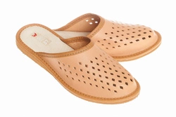 Wójciak Podhale damskie kapcie domowe skórzane góralski styl zabudowane