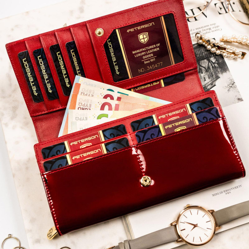 Skórzany damski portfel Peterson PTN BC-42106