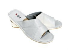 Damskie pantofle skórzane wygodne i komfortowe