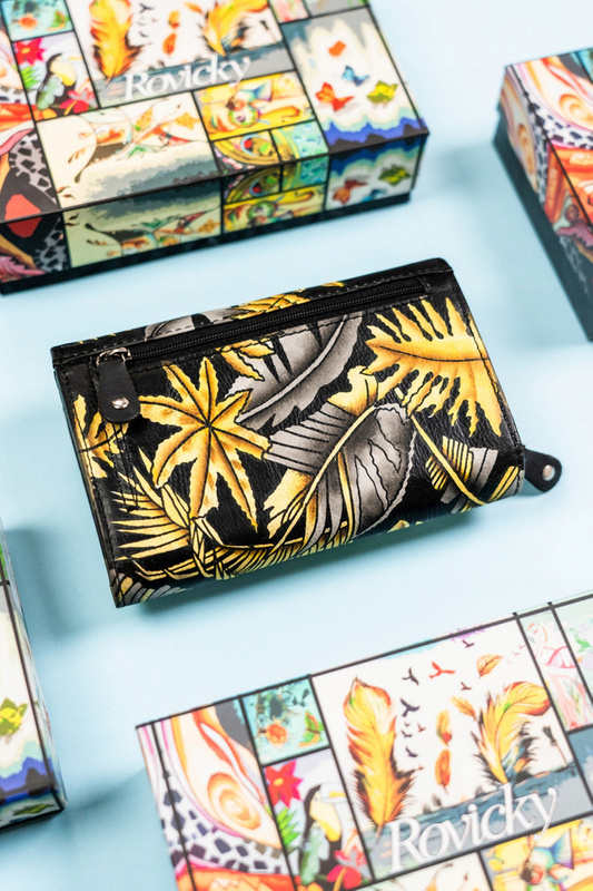 Rovicky Pojemny skórzany portfel damski na zatrzask roślinny wzór