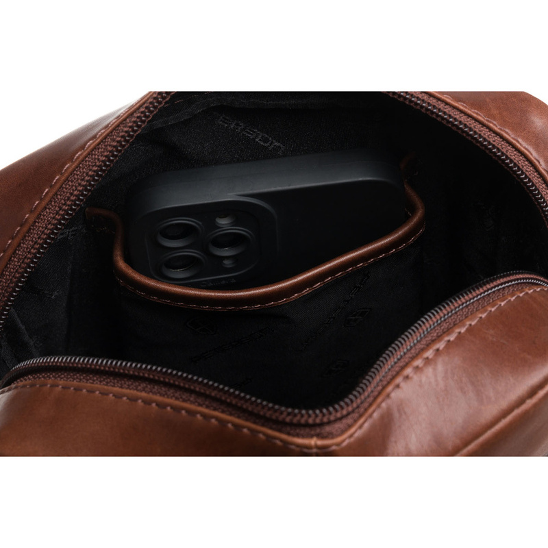 Elegancka listonoszka męska ze skóry naturalnej w brązowym kolorze - Peterson