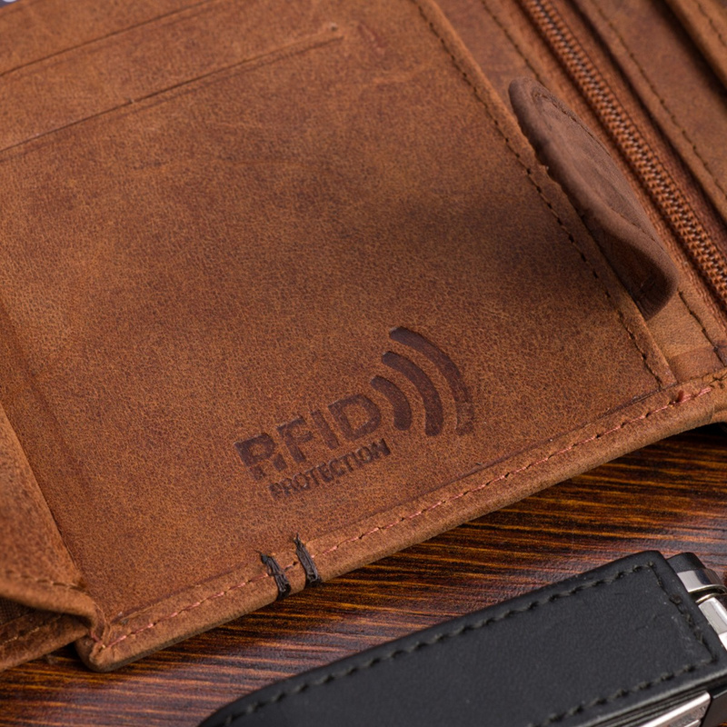 Portfel skórzany męski pionowy klasyczny brązowy RFiD Beltimore D38