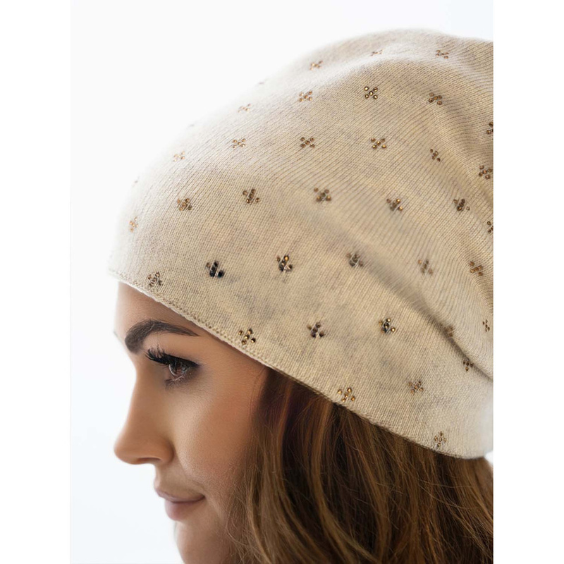 Elegancka czapka slouchy z kryształkami beżowa - Peterson