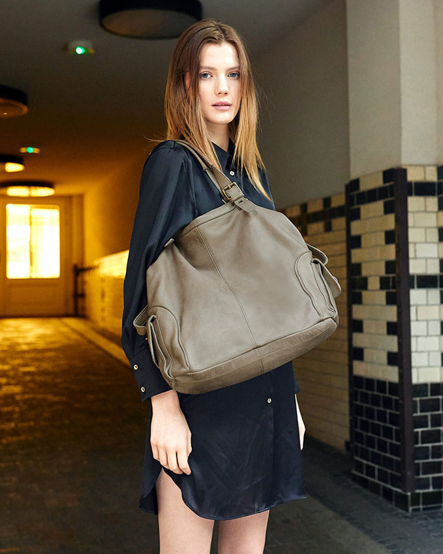 MARCO MAZZINI Miejska torba skórzana z regulowaną rączką old leather handmade beż cappucino