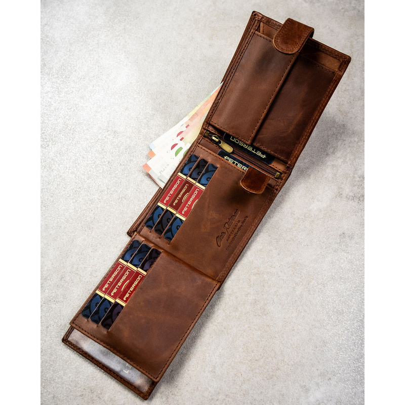 Brązowy, skórzany portfel męski wyposażony w system RFID i zamykany zatrzaskiem - Peterson