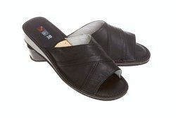 Damskie pantofle skórzane wygodne i komfortowe