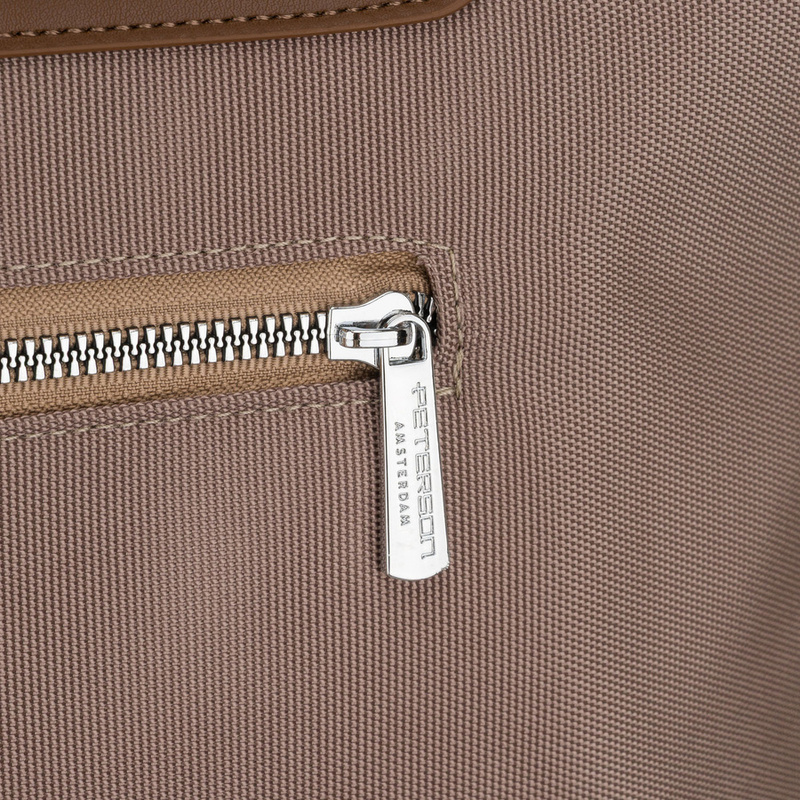 Beżowa shopperka damska na uchwytach i doczepianym pasku - Peterson