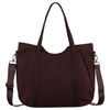 Bordowa shopperka damska z poliestru, jednokomorowa i zamykana suwakiem - Peterson