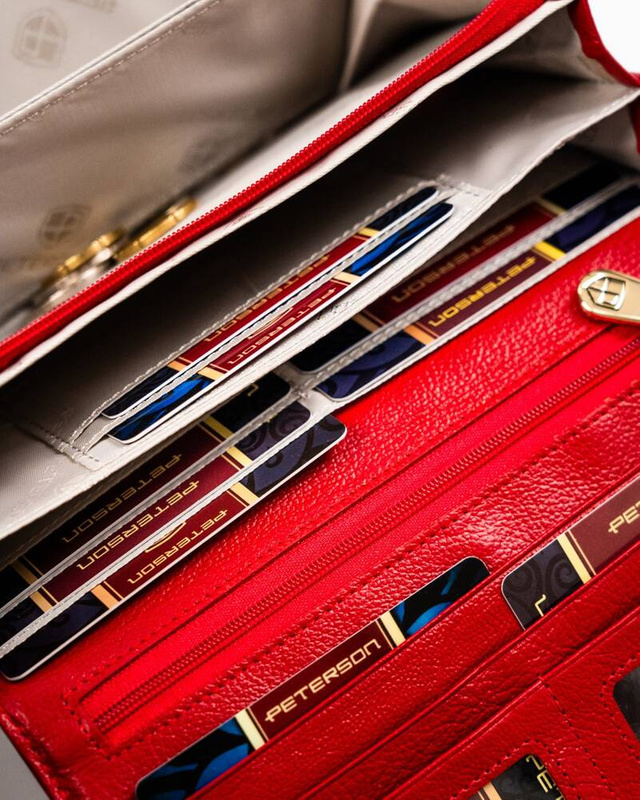 Skórzany damski portfel Peterson PTN 421077-SH-1