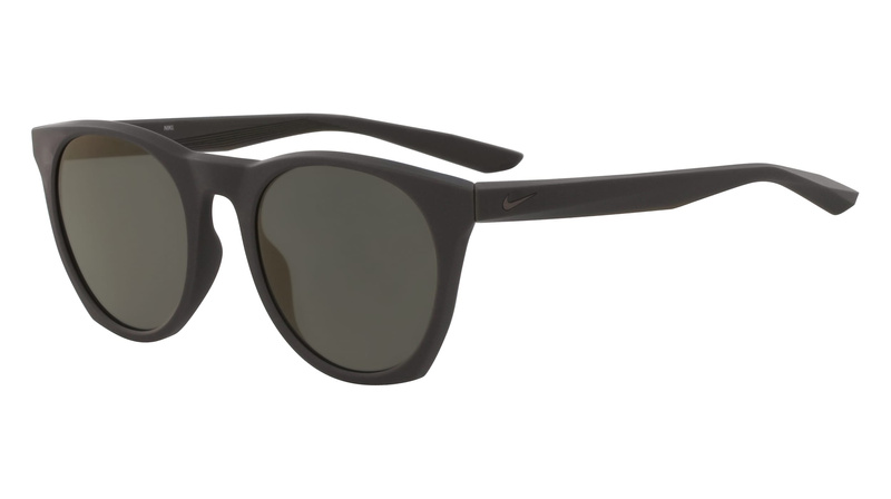 Okulary NIKE ESSENTIALHO. Okulary przeciwsłoneczne, Kolor brązowy. Mężczyzna.
