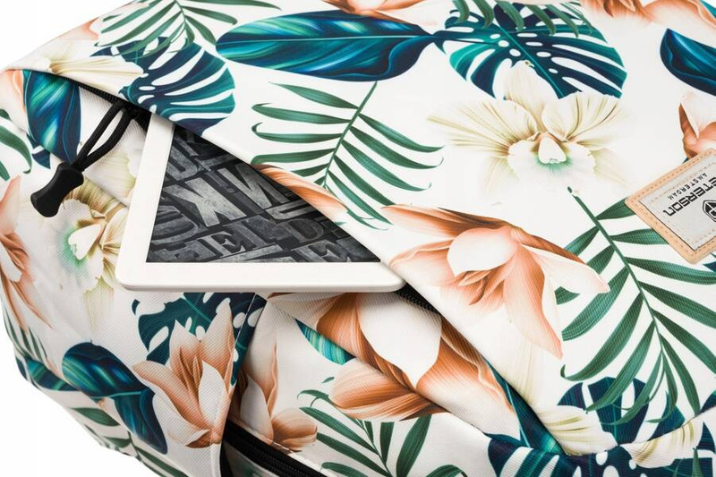 Pojemny plecak damski z poliestru - Peterson