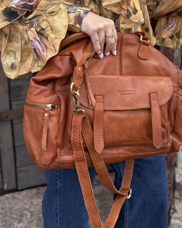 Pojemna torba damska na ramię z kieszeniami skóra naturalna - MARCO MAZZINI brąz camel