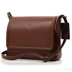 Listonoszka skórzana zgrabna przez ramię damska