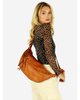 Uniwersalna torebka nerka półksiężyc crossbody runway - skóra naturalna Marco Mazzini brąz
