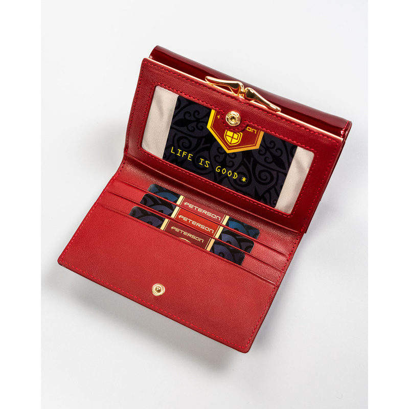 Portfel damski ze skóry naturalnej w czerwonym kolorze zamykany zatrzaskiem i biglem - Peterson