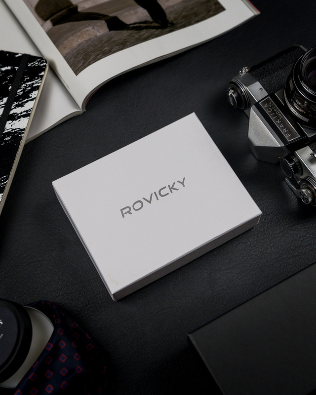Stylowy Skórzany męski portfel z etui od Rovicky