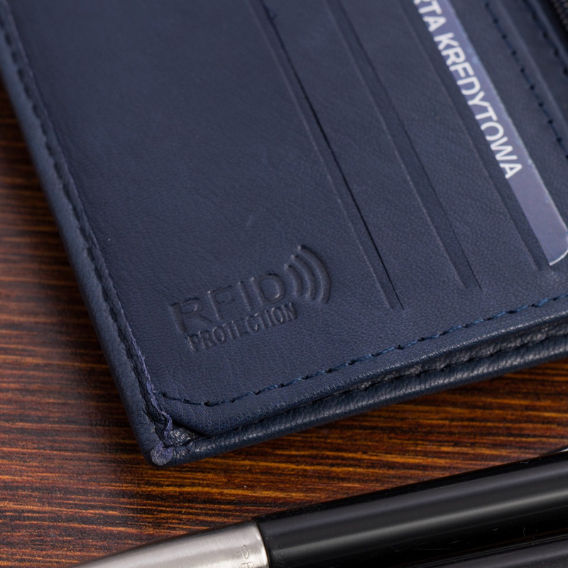 Portfel skórzany męski mały pionowy z flagą granatowy RFiD Beltimore D48