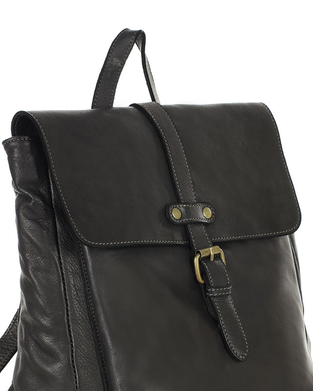 MARCO MAZZINI Miejski plecak skórzany w stylu old look handmade leather czarny