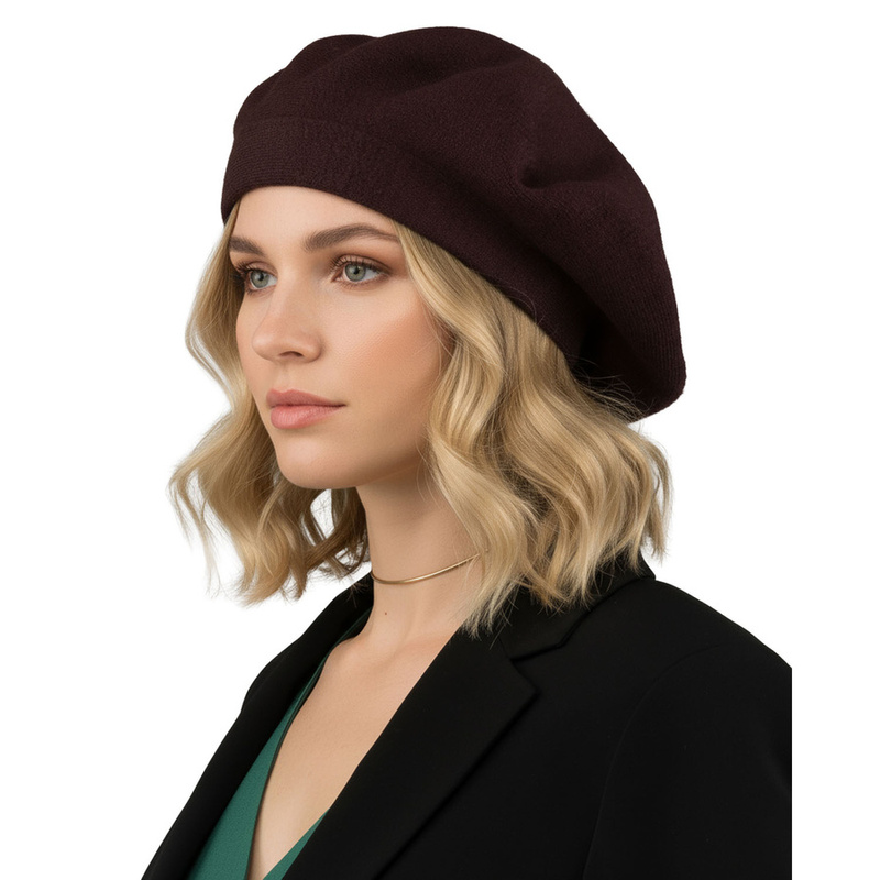 Brązowy, uniwersalny beret damski wykonany z akrylu - Rovicky