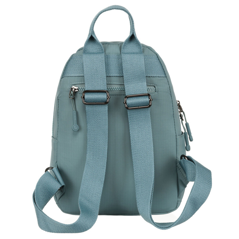 Niebieski, jednokomorowy plecak damski z poliestru wyposażony w osiem dodatkowych kieszeni - Peterson