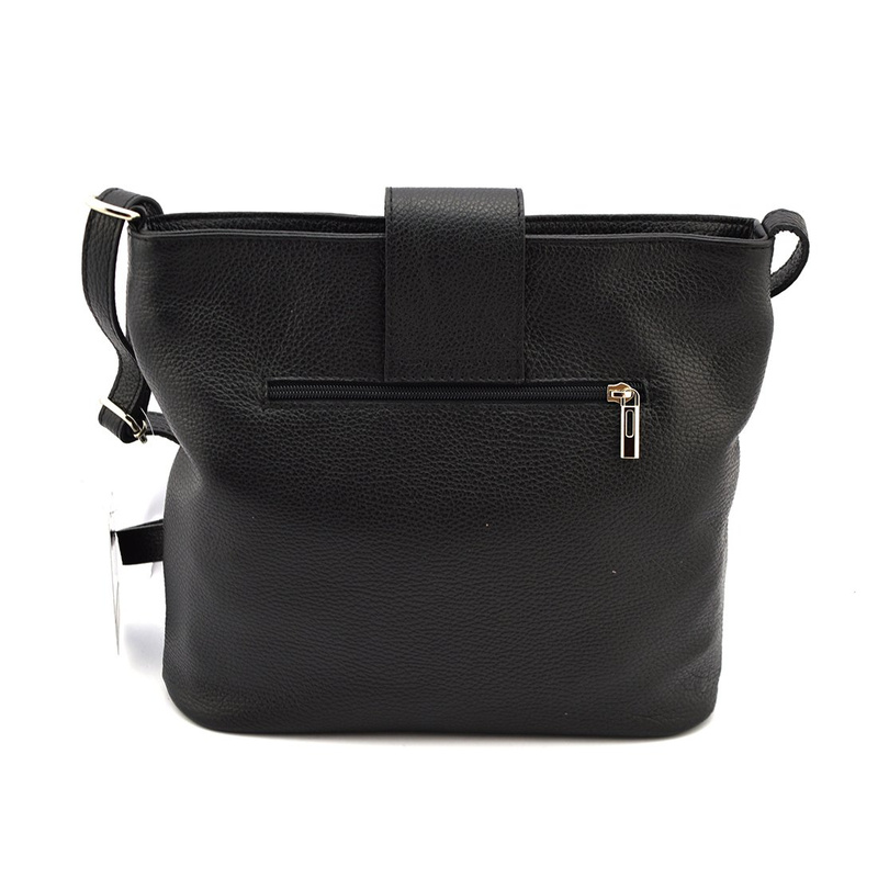 Skórzana damska listonoszka zapinana przez ramię