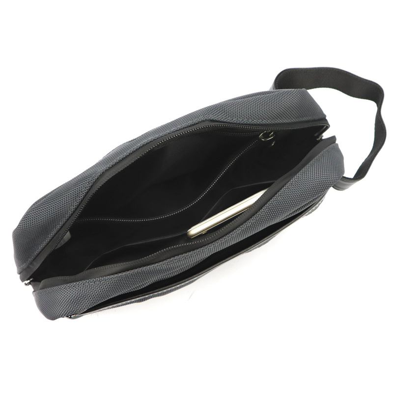 BRICIOLE męska saszetka do ręki z kieszeniami wytrzymała i odporna