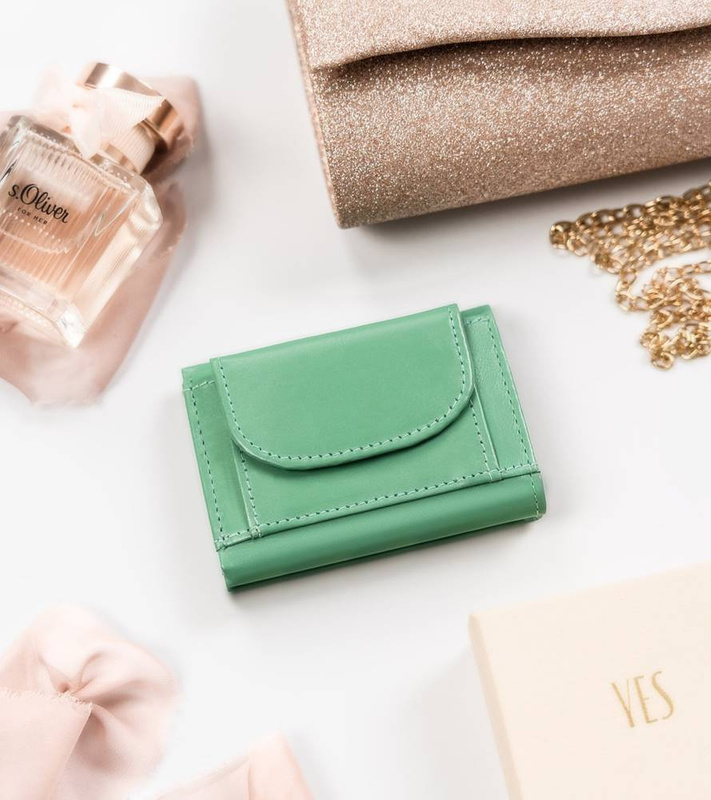 Damski portfel ze skóry ekologicznej Peterson PTN RD-SWZX-86-MCL