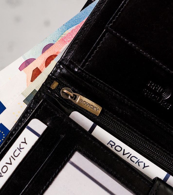 Rozbudowany Skórzany męski portfel Rovicky z RFID