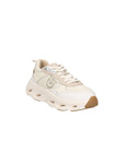 Mleczno-beżowe sneakersy damskie Pinko SS0167 P132 D70