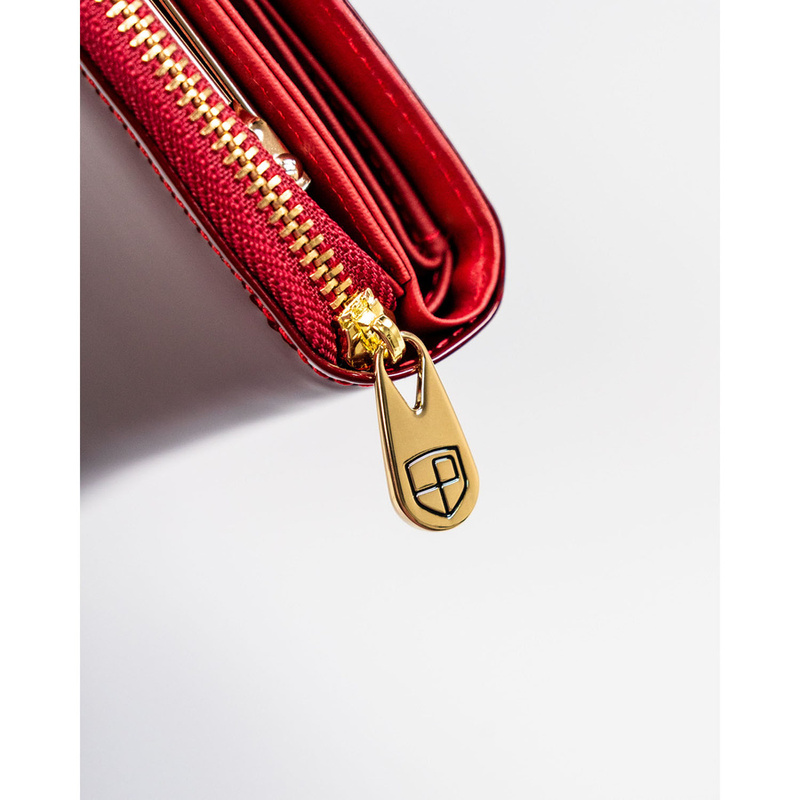 Skórzany portfel damski w czerwonym kolorze z systemem RFID - Peterson