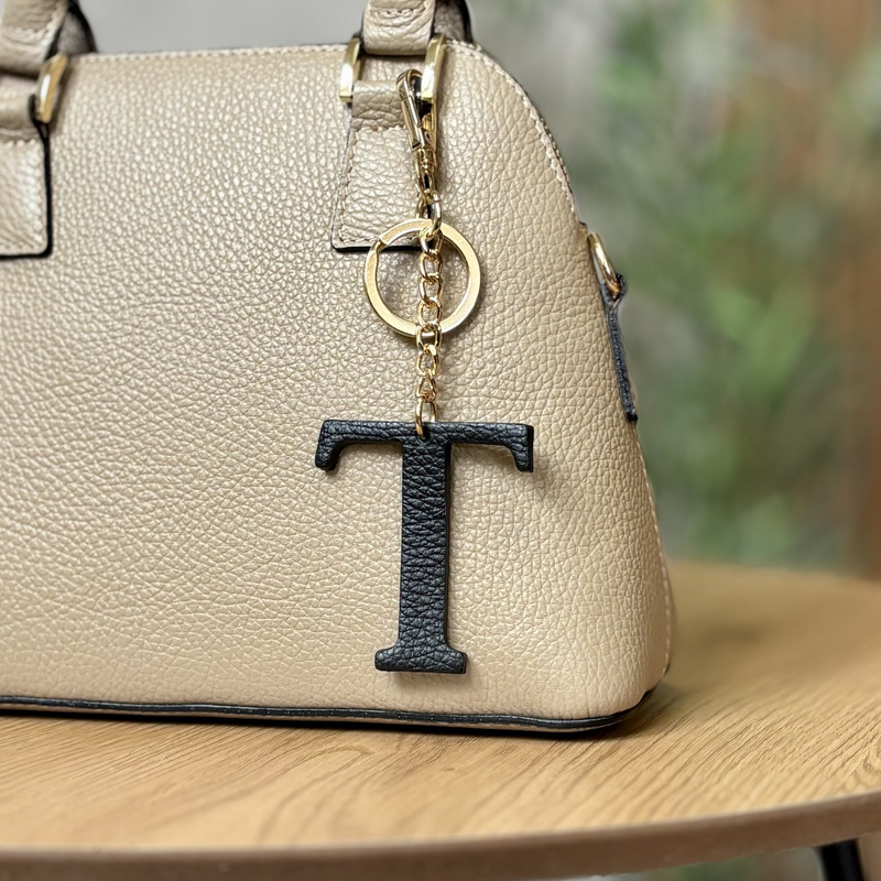 Florence literki brelok do torebki zawieszka do kluczy skóra naturalna