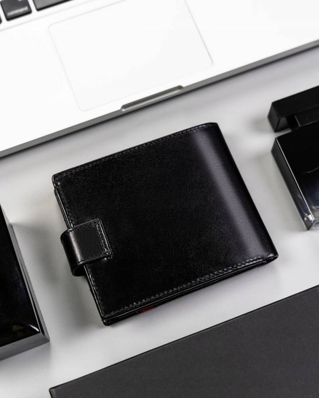 Elegancki skórzany portfel męski Rovicky z RFID