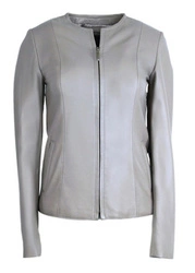 Zapinana klasyczna damska Skórzana kurtka "Aneta" z ozdobną plisą Bukowski