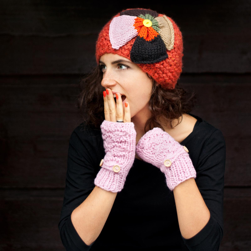 Angorkowy Beret Z Kokardką