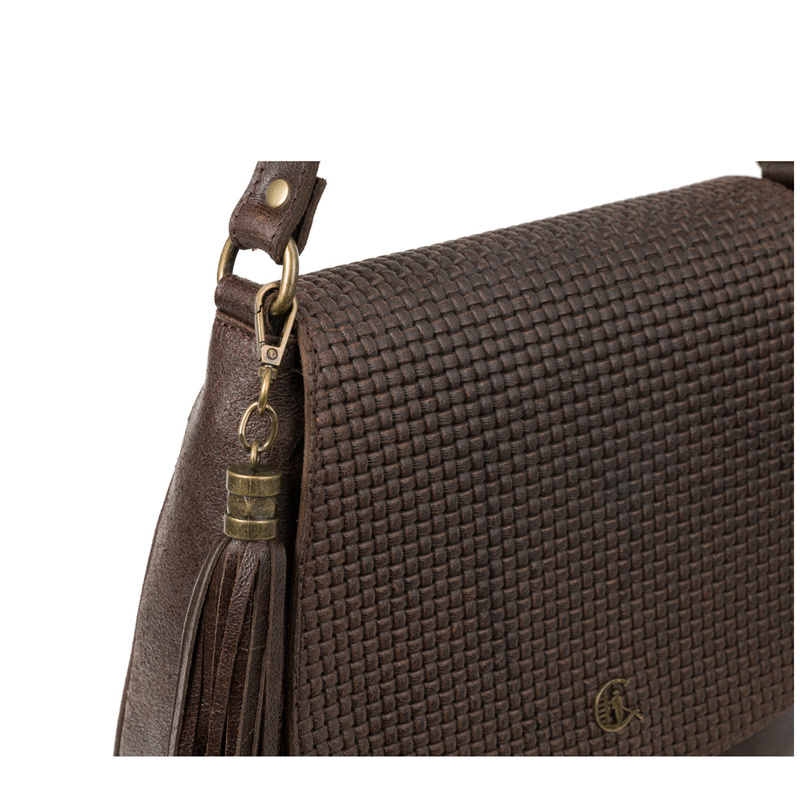 Torebka skórzana Canaletto z klapką z tłoczeniem plecionki – elegancja i funkcjonalność TD752s228t1