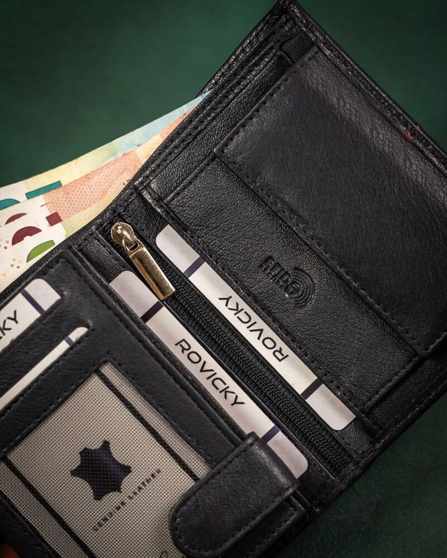 Skórzany składany męski portfel od Rovicky z RFID