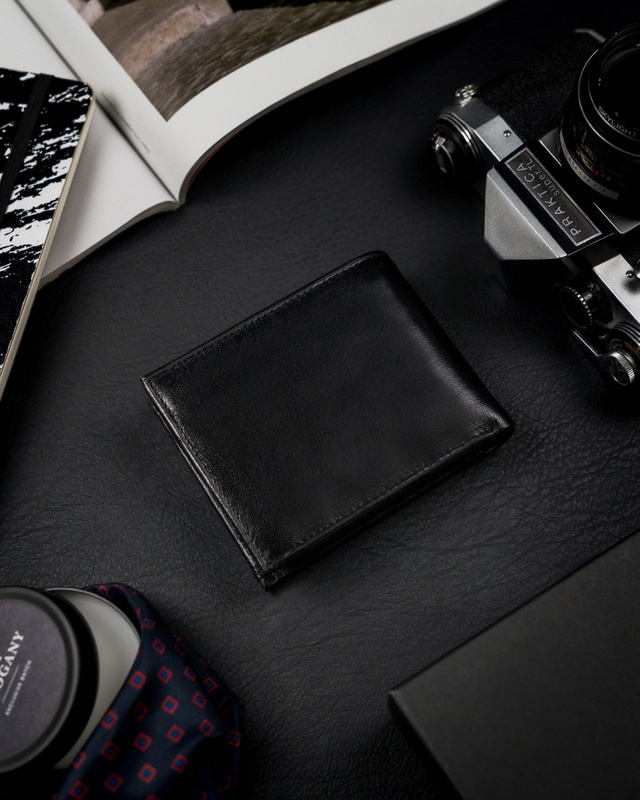 Stylowy Skórzany męski portfel z etui od Rovicky