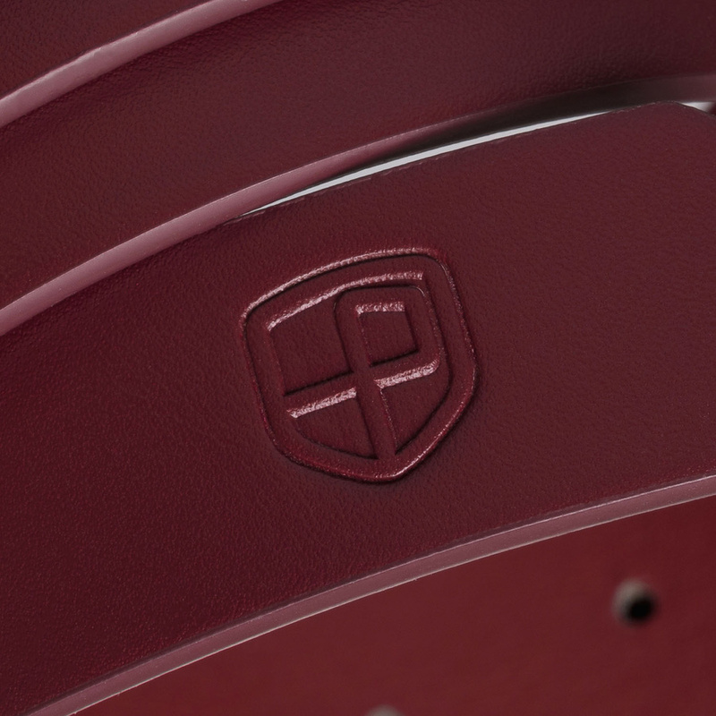 Pasek damski ze skóry ekologicznej w burgundowym kolorze ze srebrną klamrą - Peterson