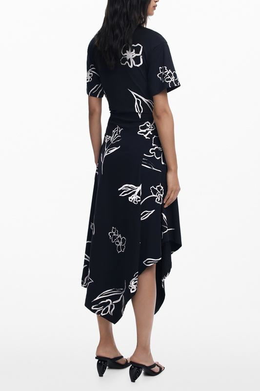 D�UGA CZARNA SUKIENKA DAMSKA DESIGUAL