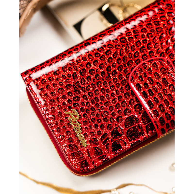 Czerwony portfel damski ze skóry naturalnej zamykany na suwak i zatrzask, wyposażony w system RFID - Peterson