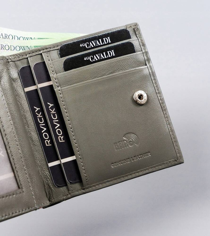 Mały zgrabny damski portfel skórzany RFID Cavaldi