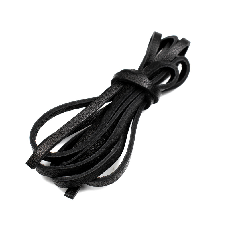 Dodatek LAURA BIAGIOTTI C-NEGRO. Sznurowadła, Kolor . Unisex.