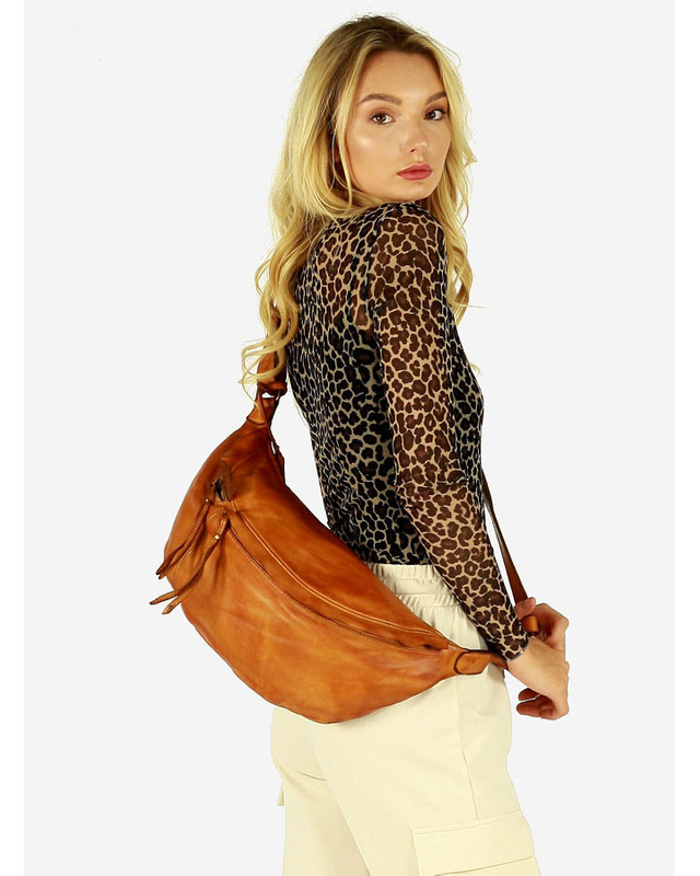 Uniwersalna torebka nerka półksiężyc crossbody runway - skóra naturalna Marco Mazzini brąz