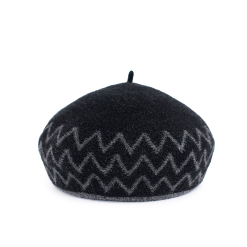 Beret Niebanalny