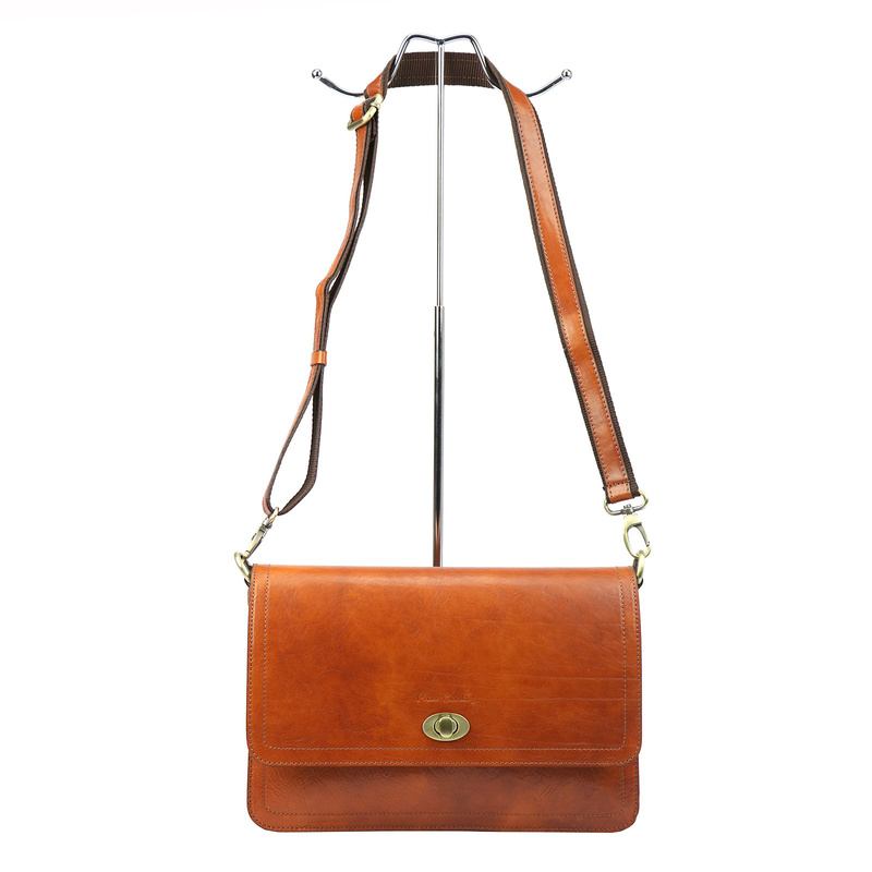Elegancka damska listonoszka marki Pierre Cardin