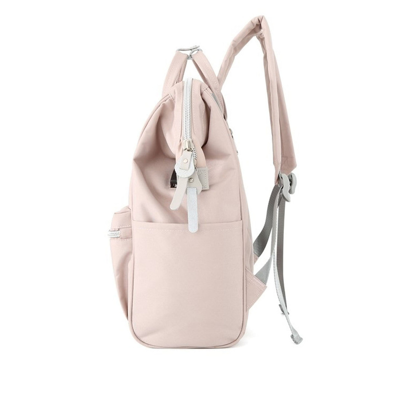 Plecak w kolorze pudrowego różu zawieszony na regulowanych szelkach i wyposażony w port USB - Himawari