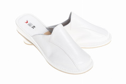 Wójciak Podhale damskie kapcie skóra naturalna zabudowane klin 3,5 cm