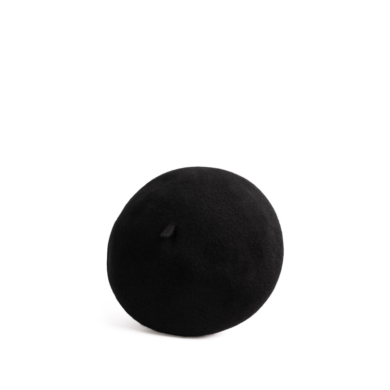 Beret Holt