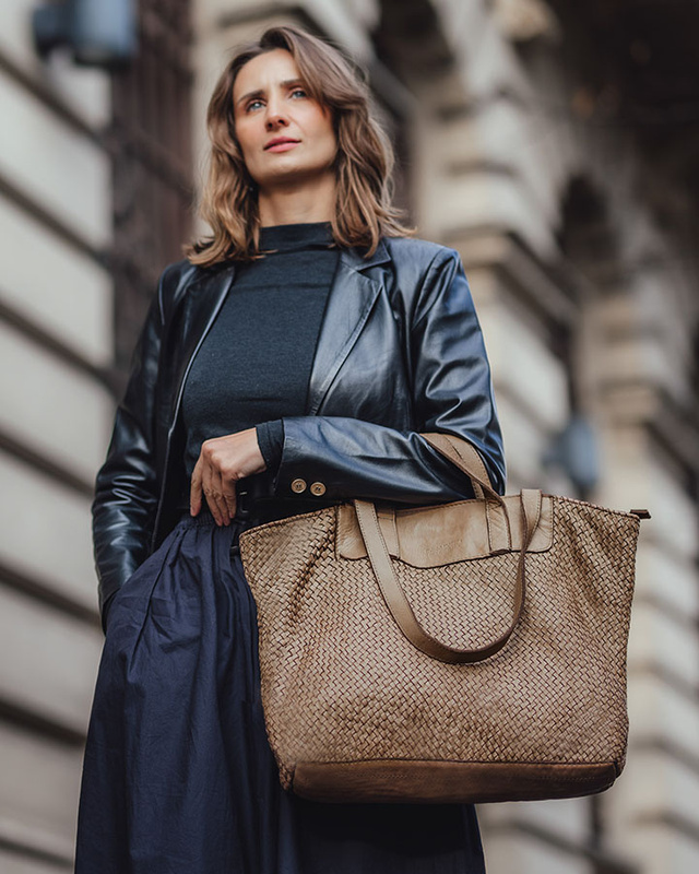 Torba damska pleciona shopper & shoulder leather bag - MARCO MAZZINI beż taupe