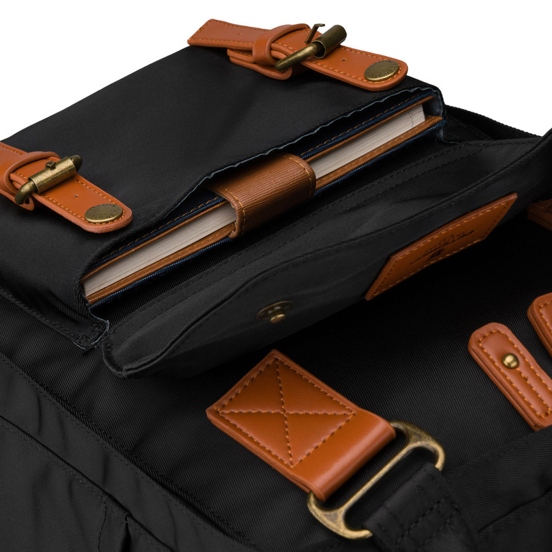 Czarno-brązowy, duży plecak damski wykonany z poliestru i skóry ekologicznej - Peterson